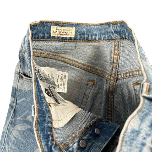 Levi's Women's 501 Short Skinny Floral Jeans Size 27x28 - Picture 6 of 7